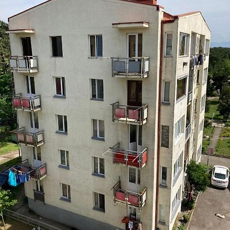 Апарт Отель Pʼotʼi Eksteriør billede