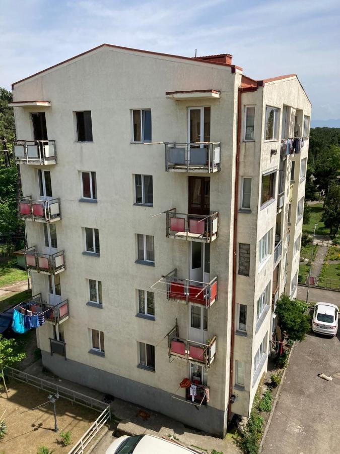 Апарт Отель Pʼotʼi Eksteriør billede